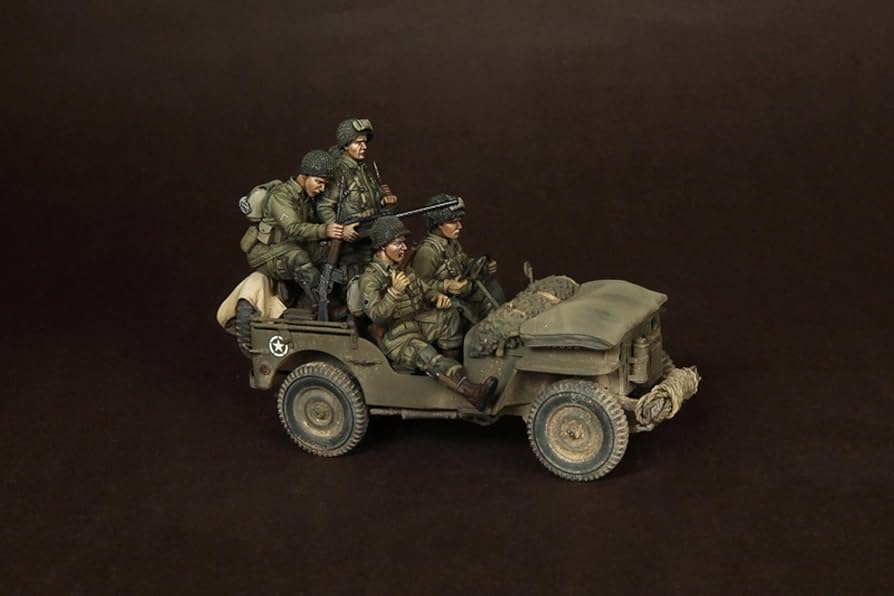 ミリタリー 1/10 ジープ新品フルセット フィギュア付き ミリタリー 1/10 ジープ新品フルセット フィギュア付き - メルカリ